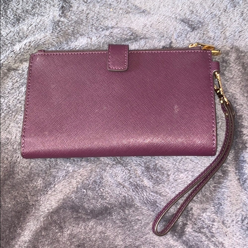 Michael Kors Wristlet (CellPhone holder)